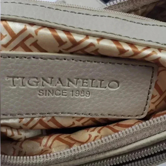 Tignanello leather purse hot pink and cream super cute! 9×6 - Picture 3 of 5